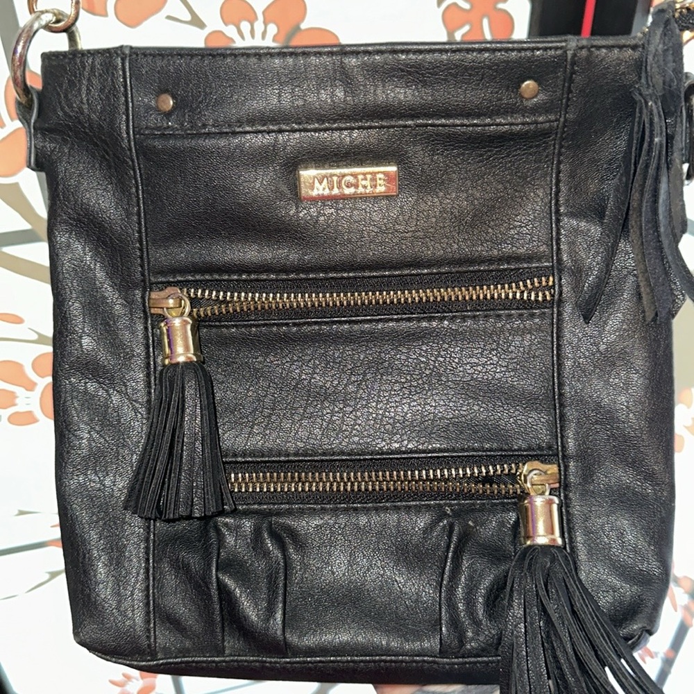 Miche crossbody